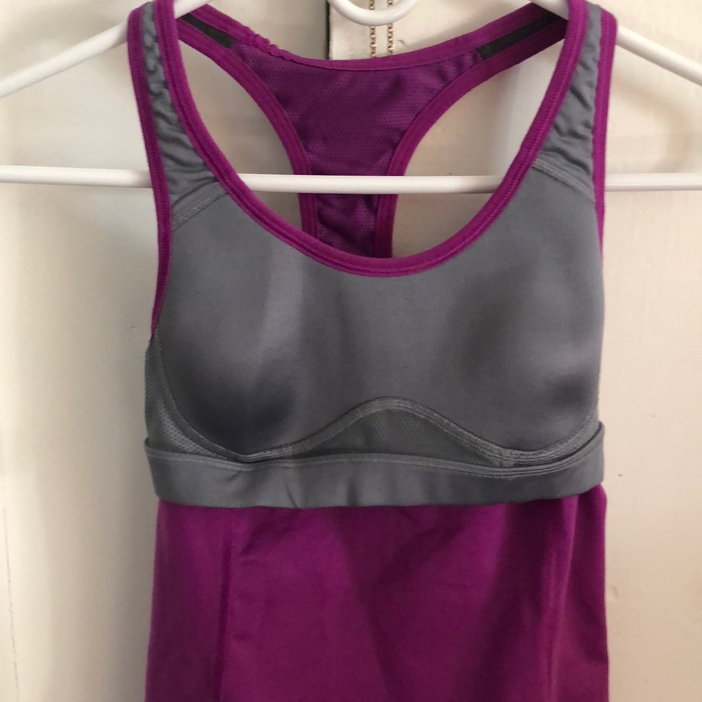 Nike Dri-Fit Tank - Picture 3 of 3